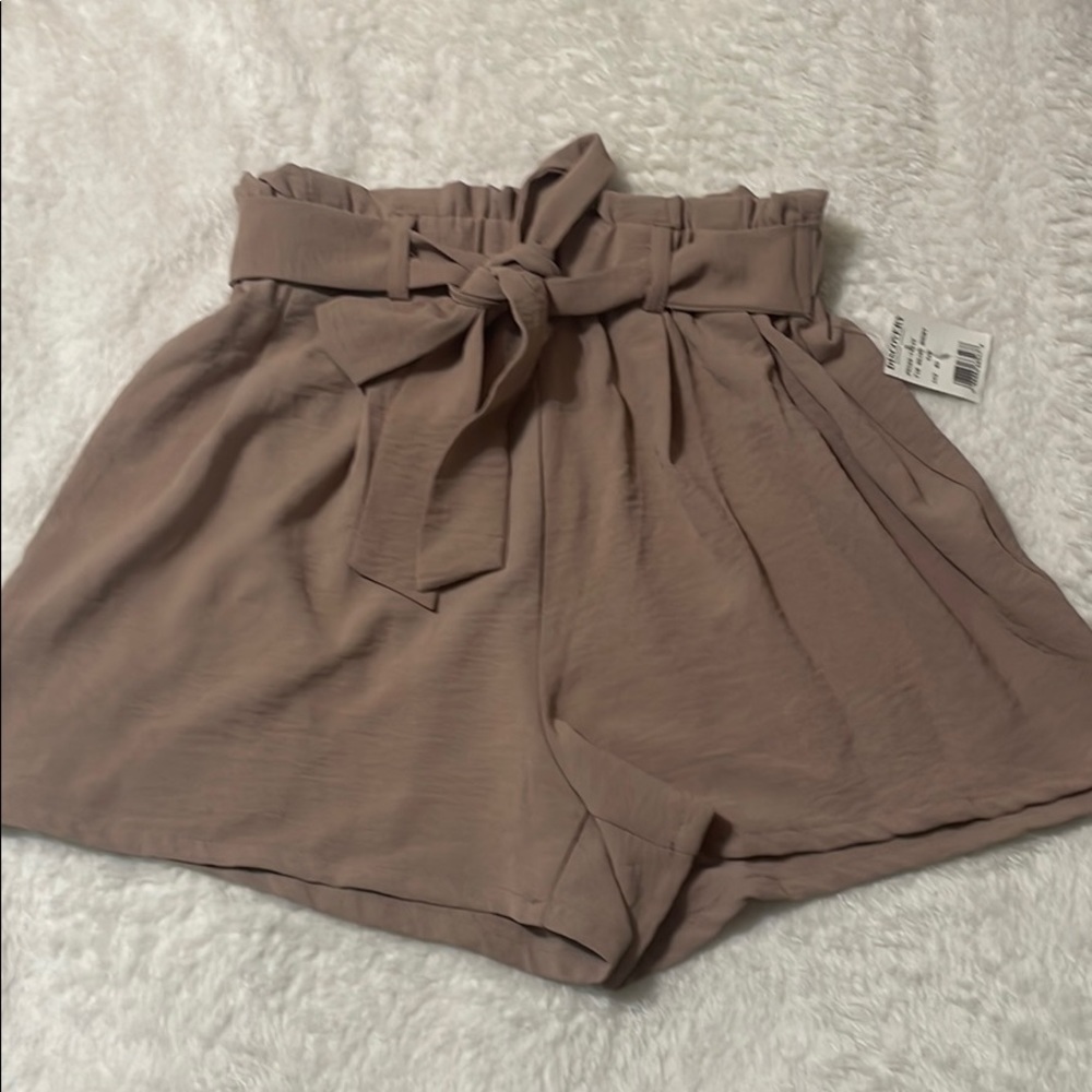 Discovery shorts